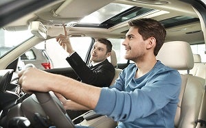 Schedule a test drive at Can-Am Estamina Colima in Colima, Colima, México.